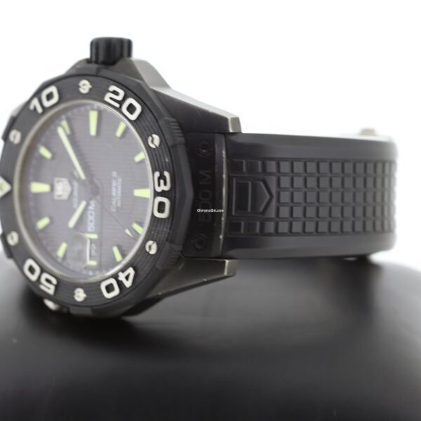 TAG Heuer Aquaracer 500M Titanium Automatic Diver Watch WAJ2180