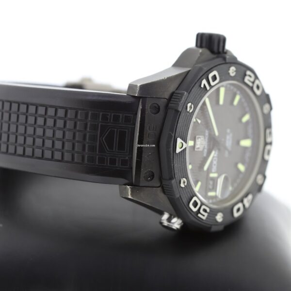 TAG Heuer Aquaracer 500M Titanium Automatic Diver Watch WAJ2180