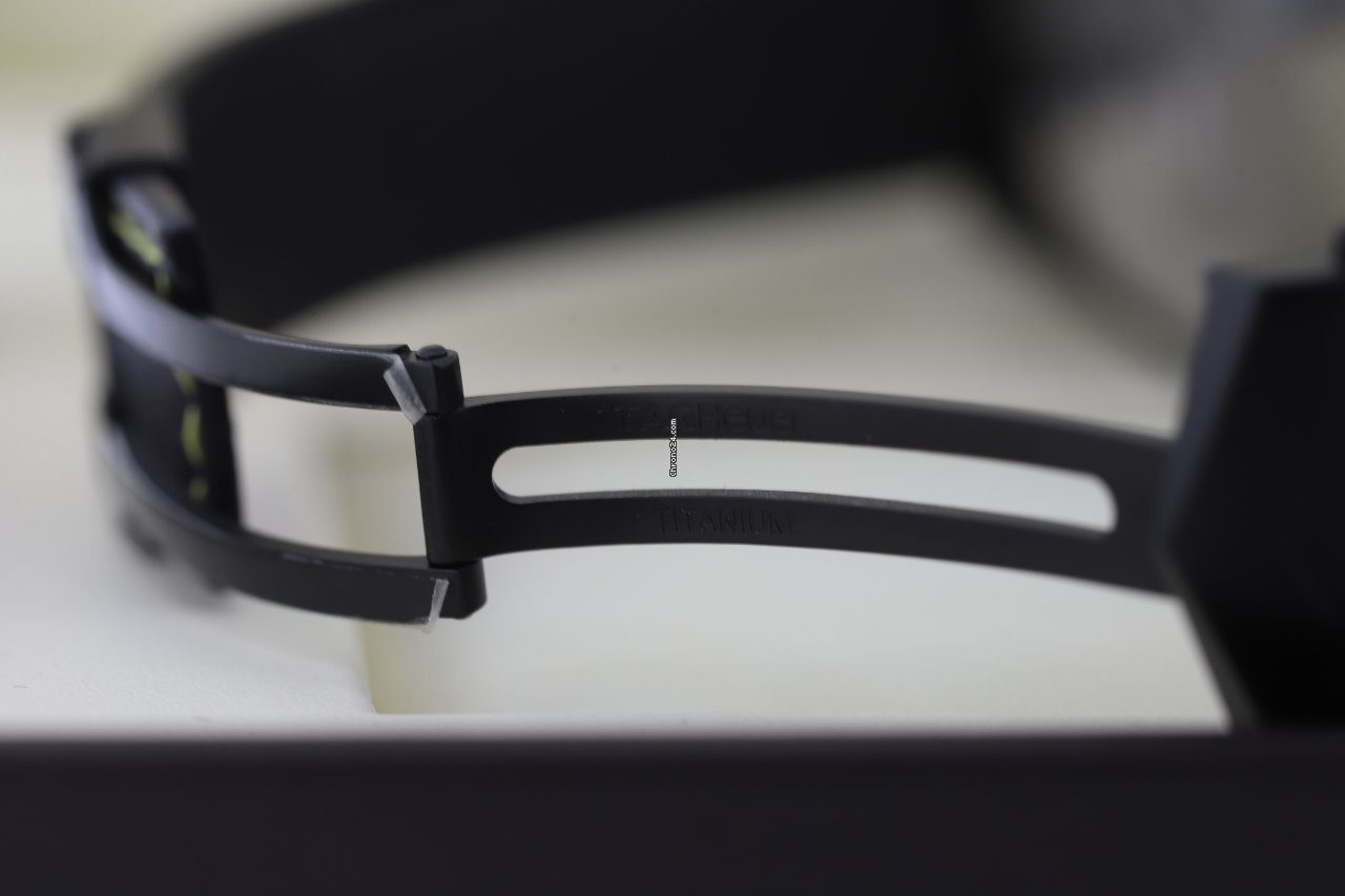 TAG Heuer Formula 1 Senna Special Edition Titanium Quartz Watch