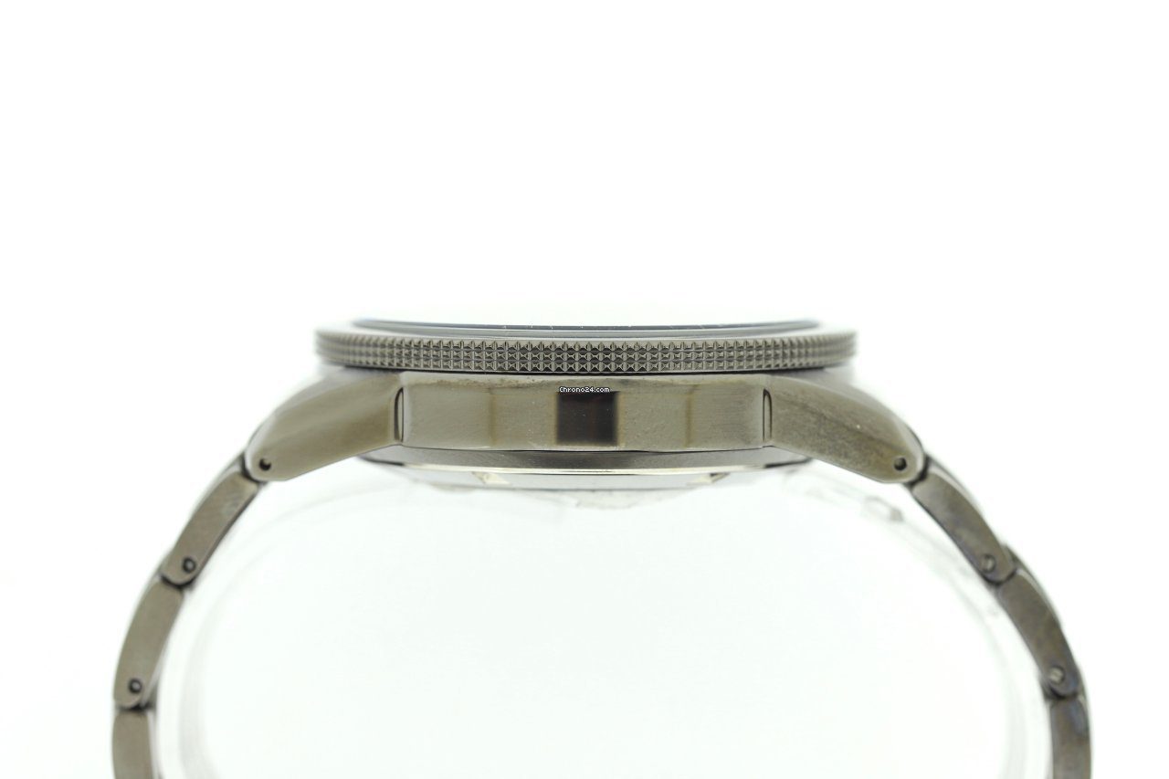23125689-tgd2titvd7mm6mxnmj6i9vbl-ExtraLarge Seiko Prospex Compass Automatic Watch