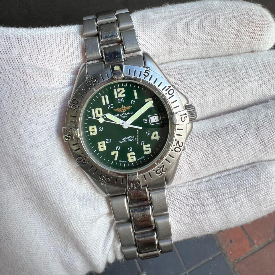 Breitling Colt GREEN Dial Quartz Watch