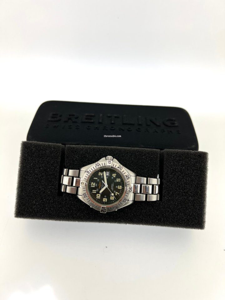 Breitling Colt GREEN Dial Quartz Watch