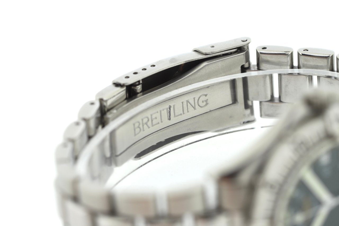 Breitling Colt GREEN Dial Quartz Watch