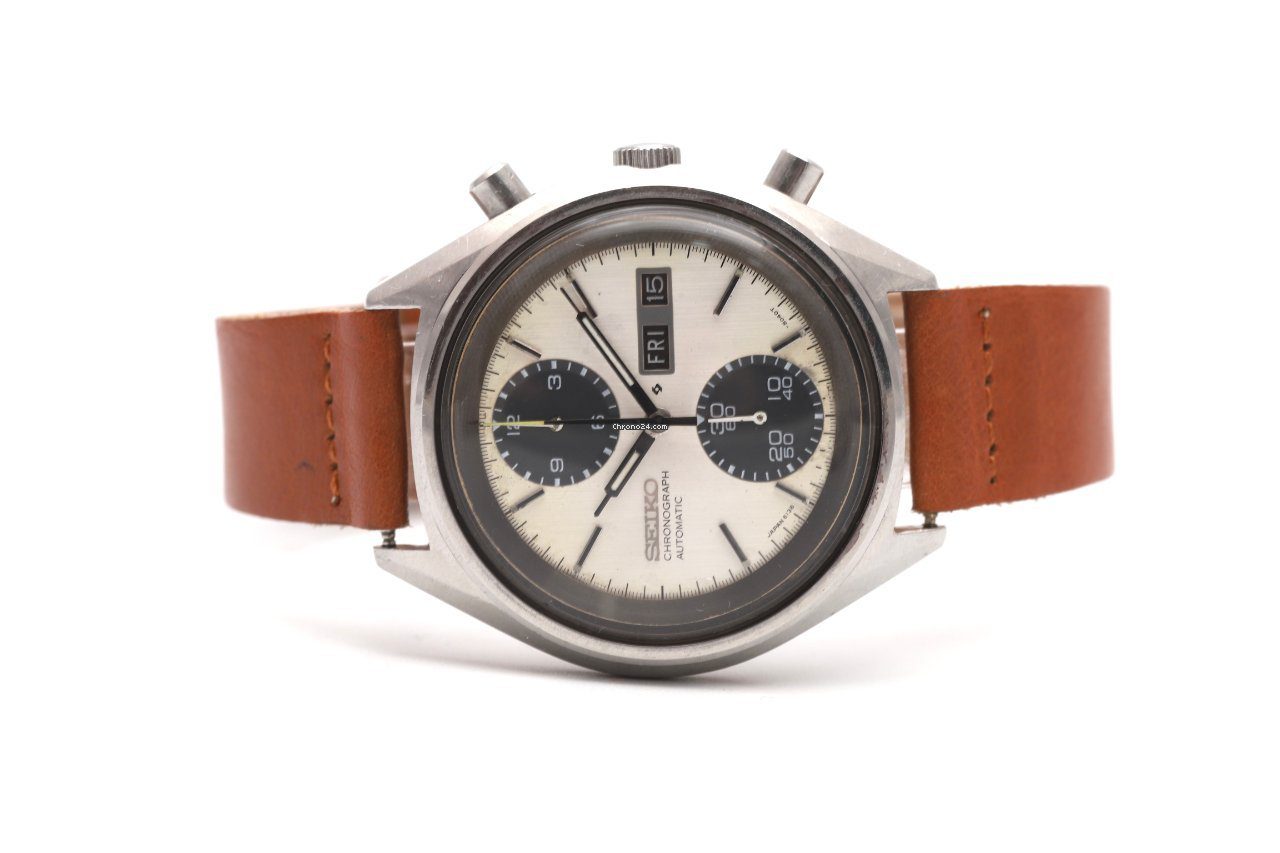 23417490-j96hv3abhklo33rtk9ks9ah3-ExtraLarge SEIKO Panda Chronograph VINTAGE Automatic Watch