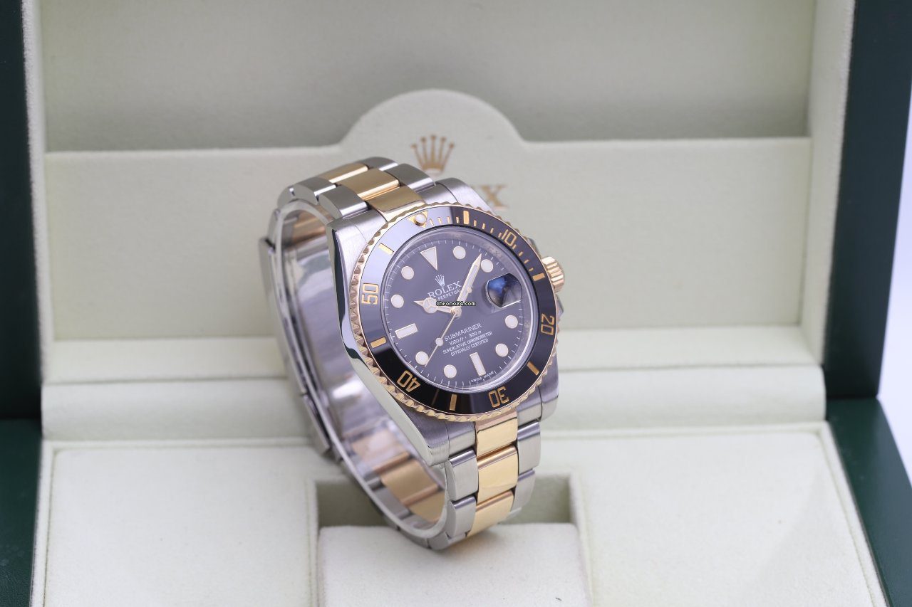 Rolex Submariner Date Steel & Gold Black 116613LN Box/Papers