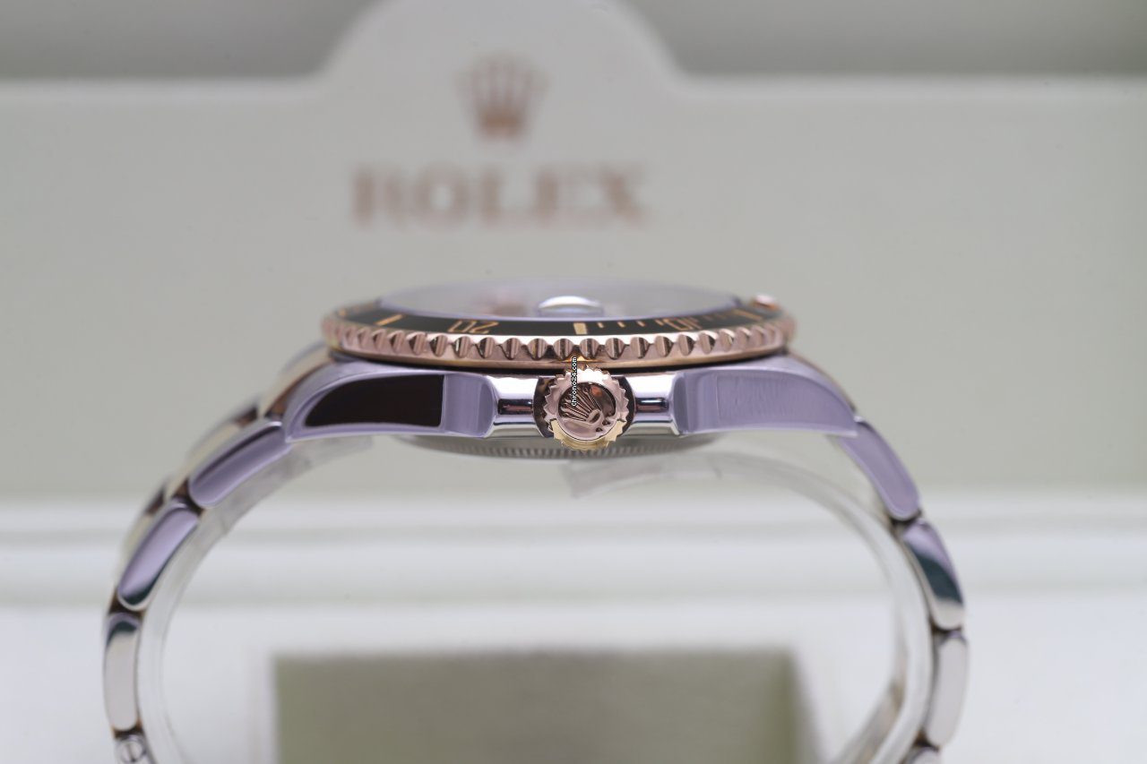 Rolex Submariner Date Steel & Gold Black 116613LN Box/Papers