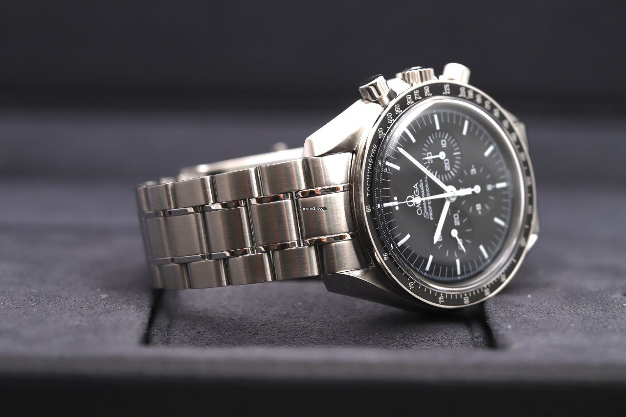 OMEGA Speedmaster Professional Moonwatch Manual Wind Watch 3570.50.00 2015