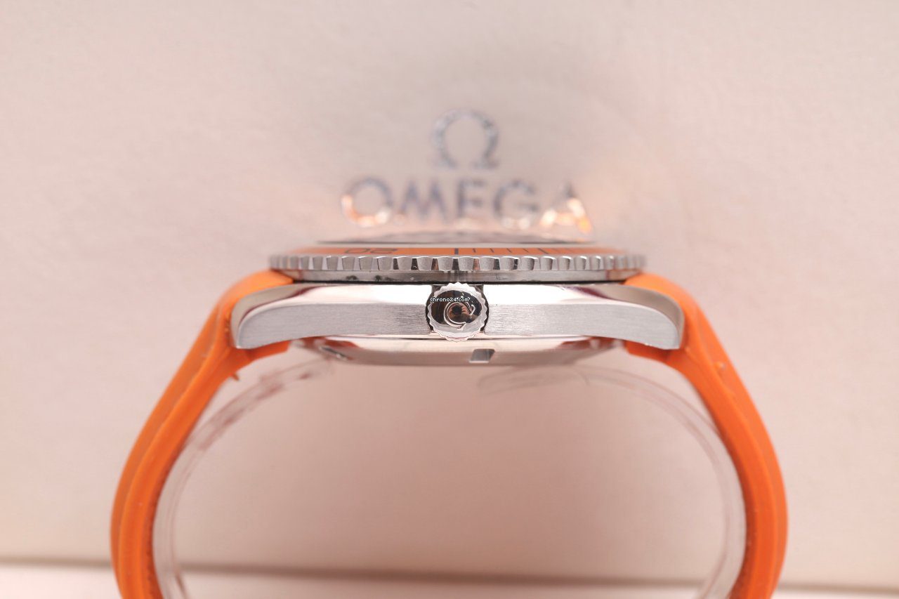 OMEGA Seamaster Planet Ocean Automatic Watch 22085000