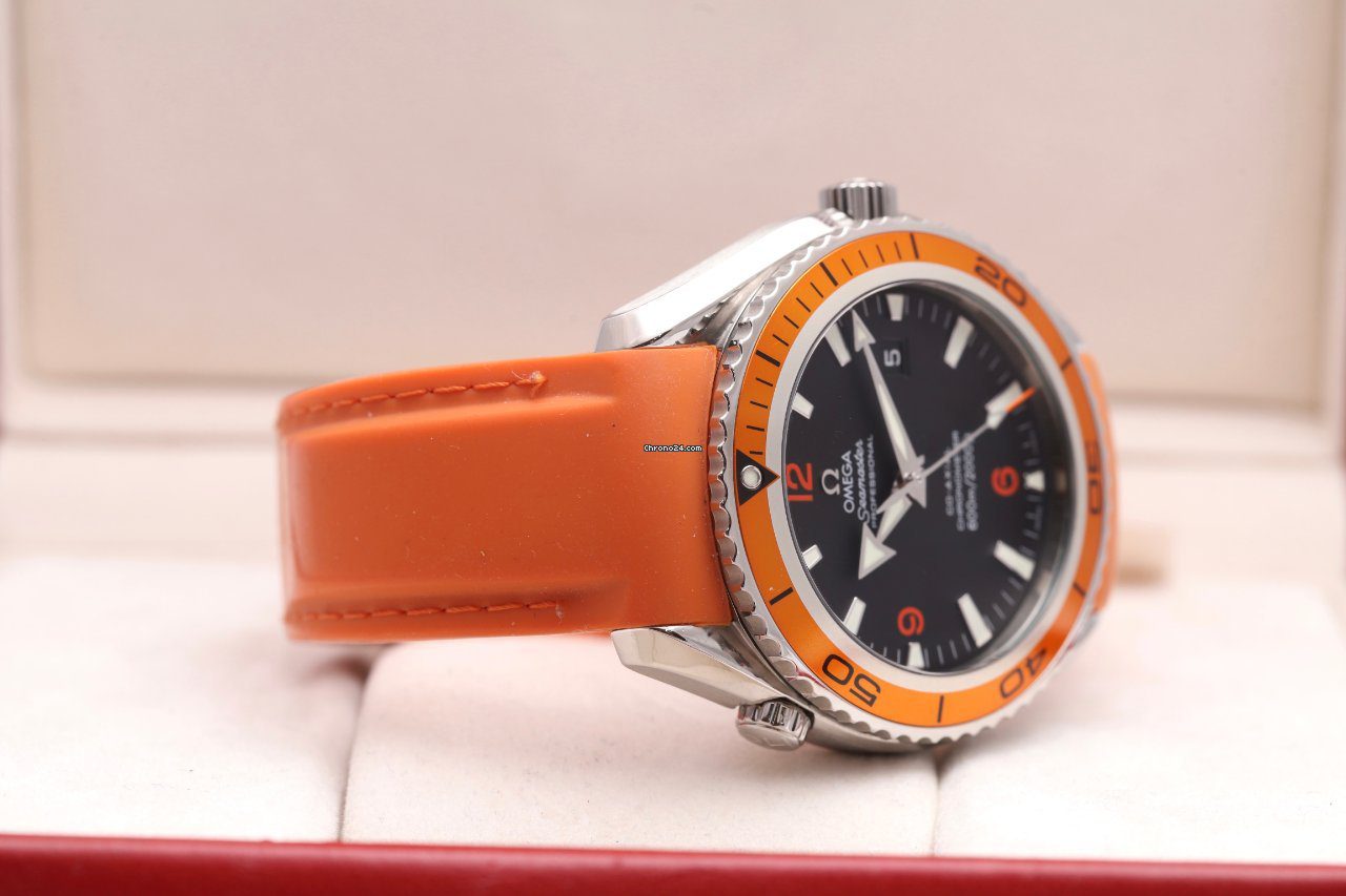OMEGA Seamaster Planet Ocean Automatic Watch 22085000
