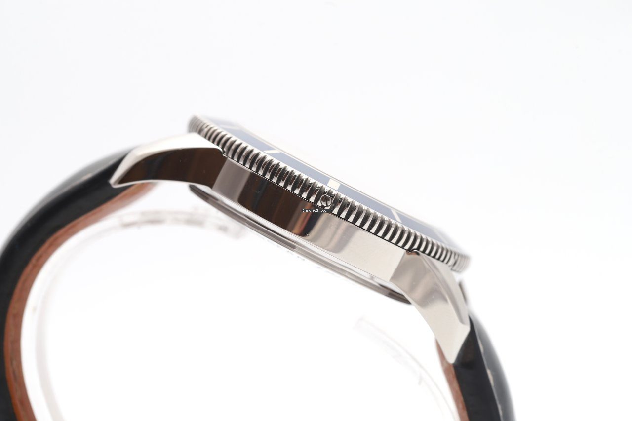 23581644-8758xon6h4h203xhr3s4wrw6-ExtraLarge Breitling Superocean Heritage 46 Automatic Watch A17320