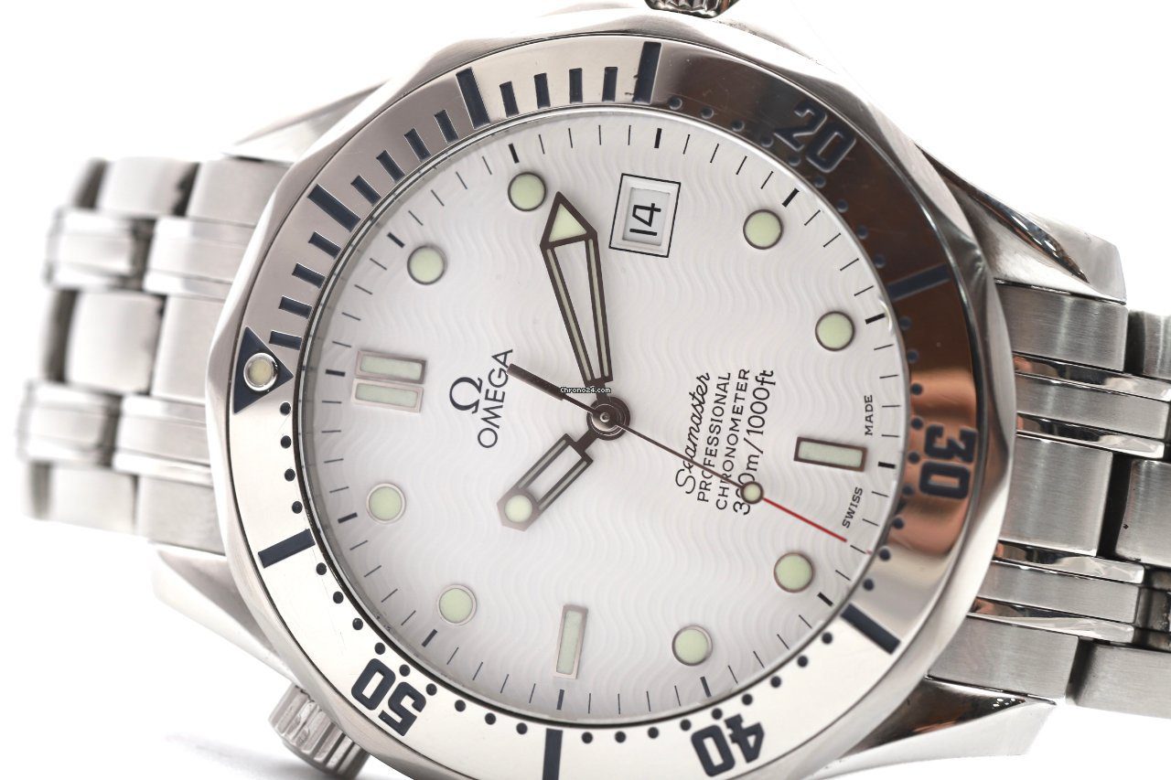 OMEGA Seamaster White Wave Dial Automatic Watch 2532.20.00