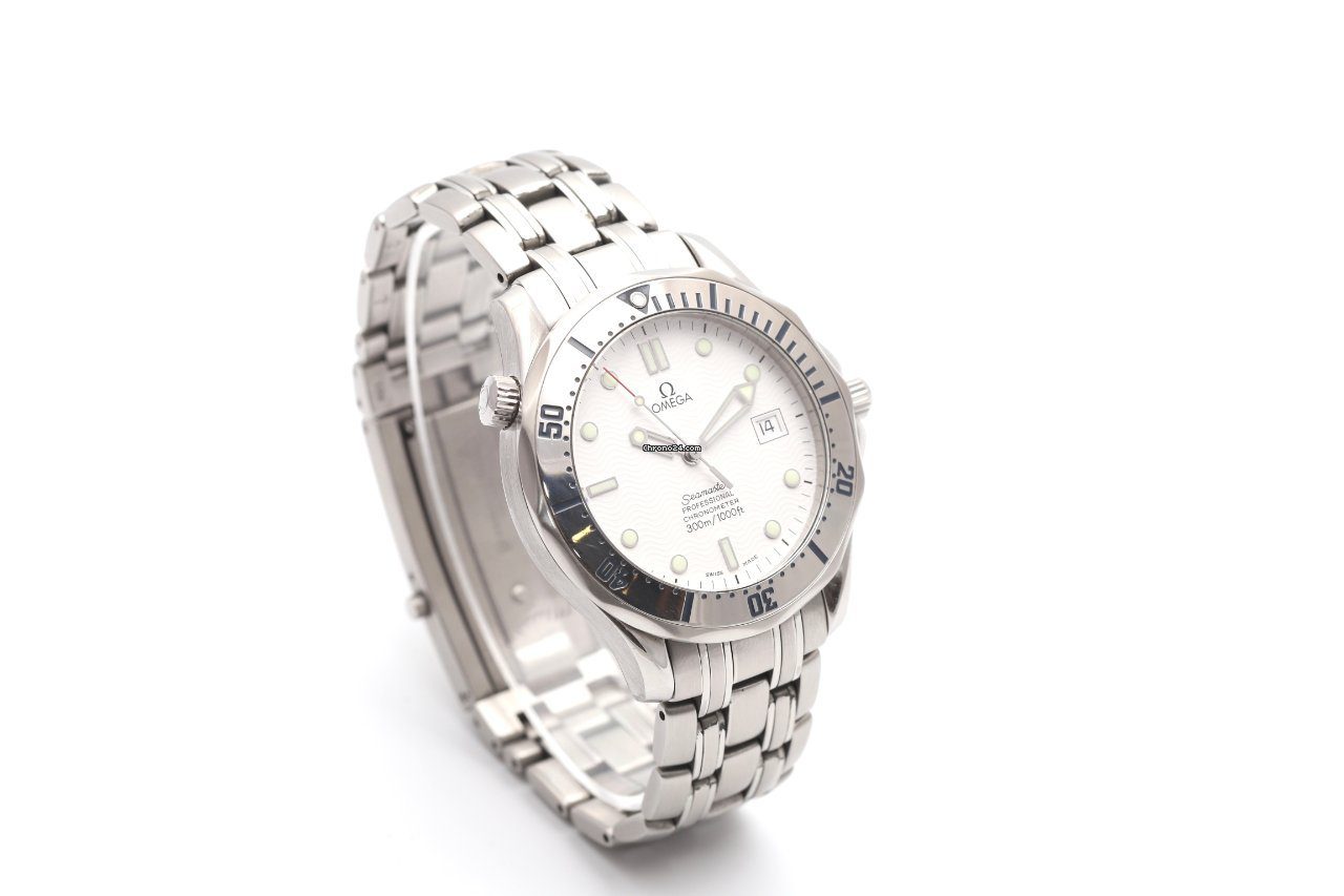 OMEGA Seamaster White Wave Dial Automatic Watch 2532.20.00