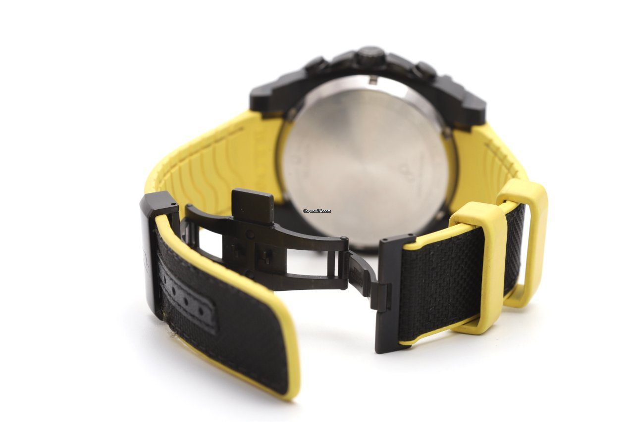 Bulova Precisionist Champlain Chronograph Carbon Bezel Quartz Watch 98B312