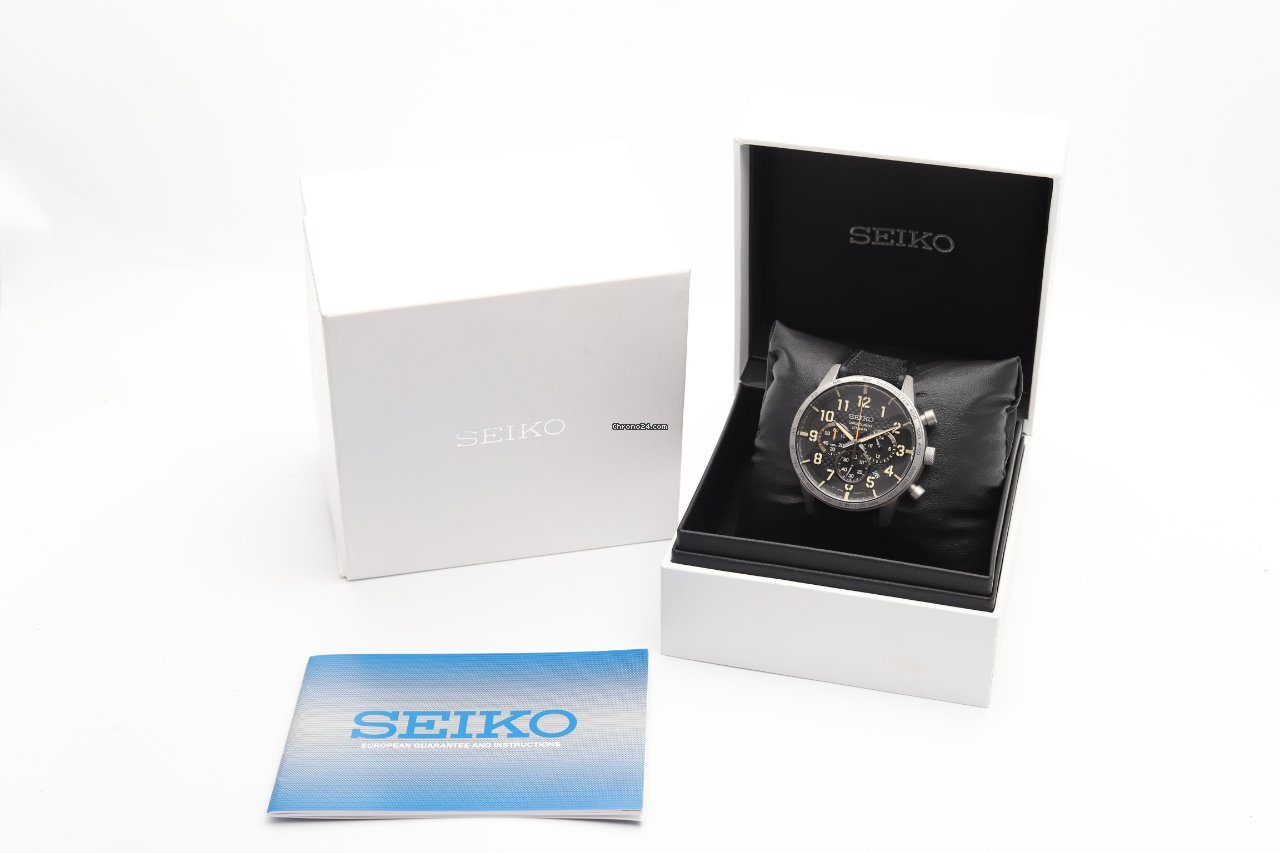 23593155-1j4ioyx7qlkqf8e9ripyck9i-ExtraLarge Seiko Neo Sports Chronograph Quartz Watch 8T63-00P0