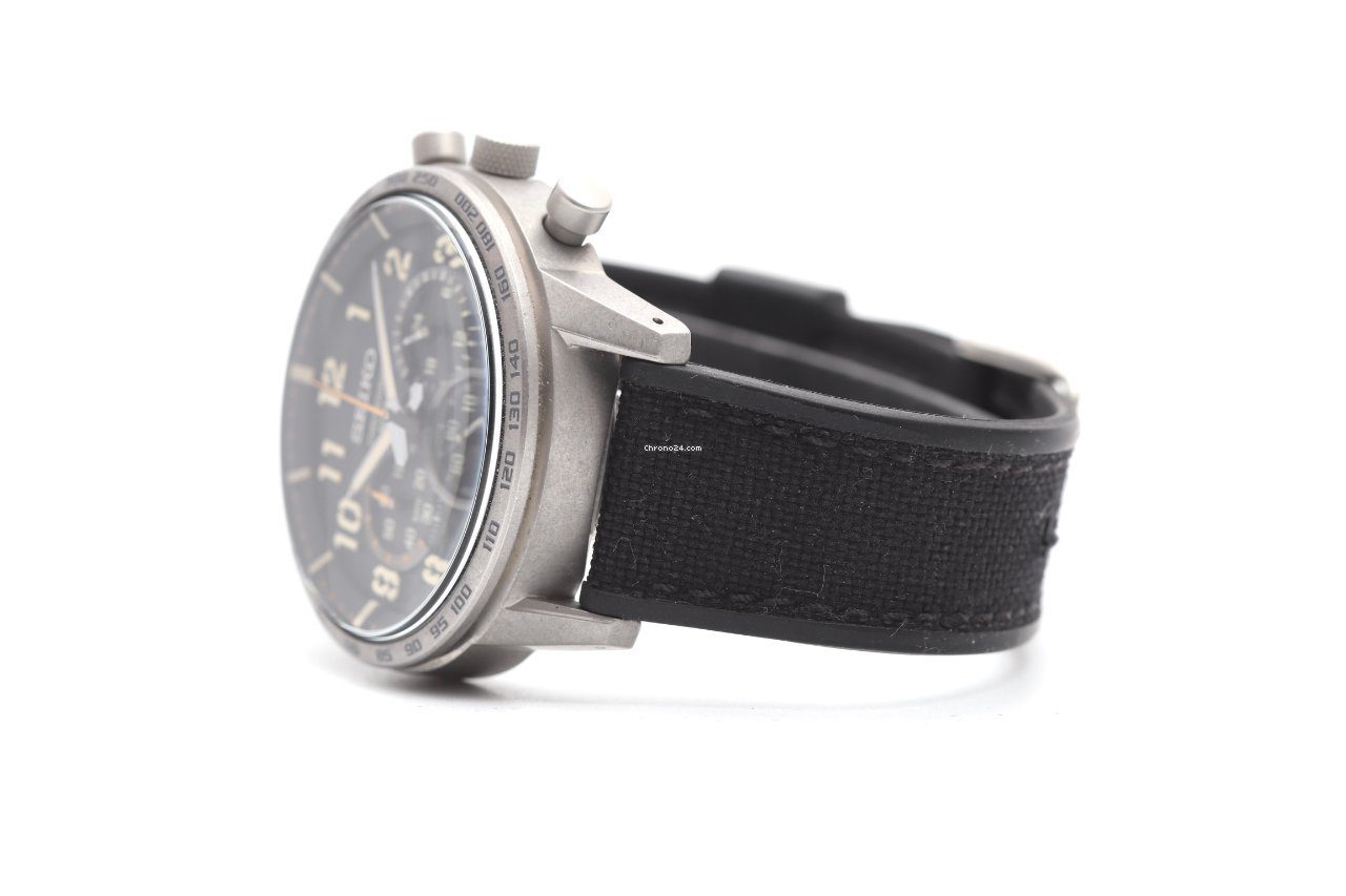 23593155-cyhg40yhljzzi0l6p6w5ge6f-ExtraLarge Seiko Neo Sports Chronograph Quartz Watch 8T63-00P0
