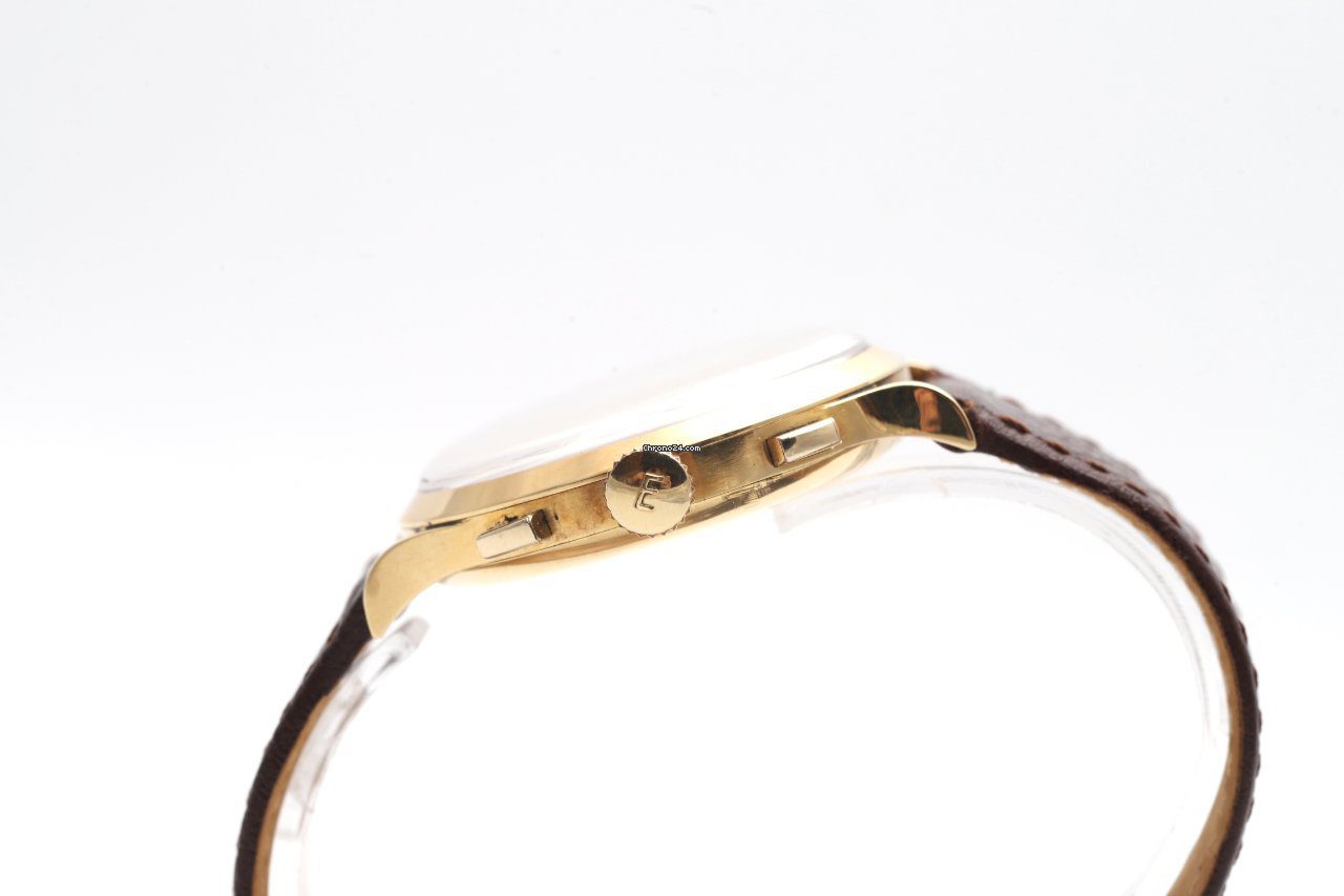 Eberhard & Co Extra-fort Chronograph 18K Yellow Gold Manual Wind Watch 1602-156