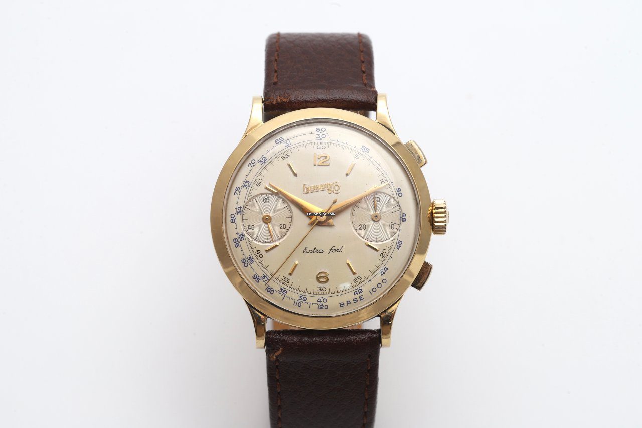 Eberhard & Co Extra-fort Chronograph 18K Yellow Gold Manual Wind Watch 1602-156