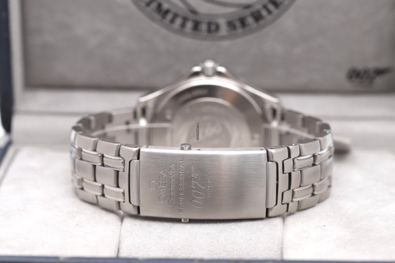 OMEGA Seamaster 40 Years of James Bond 007 Limited Edition Automatic Watch