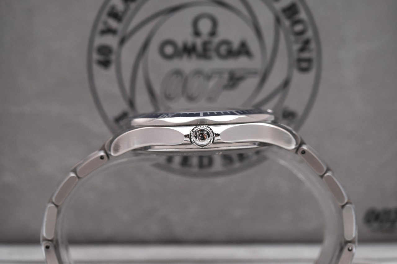 OMEGA Seamaster 40 Years of James Bond 007 Limited Edition Automatic Watch