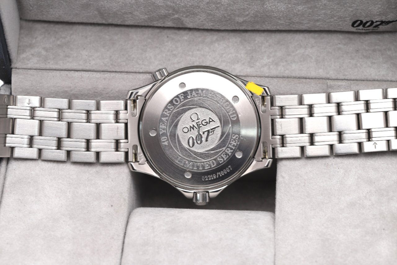 OMEGA Seamaster 40 Years of James Bond 007 Limited Edition Automatic Watch