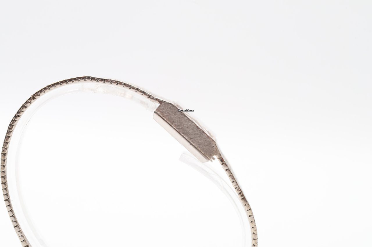 OMEGA Vintage 18K White Gold Manual Wind 1970s Watch