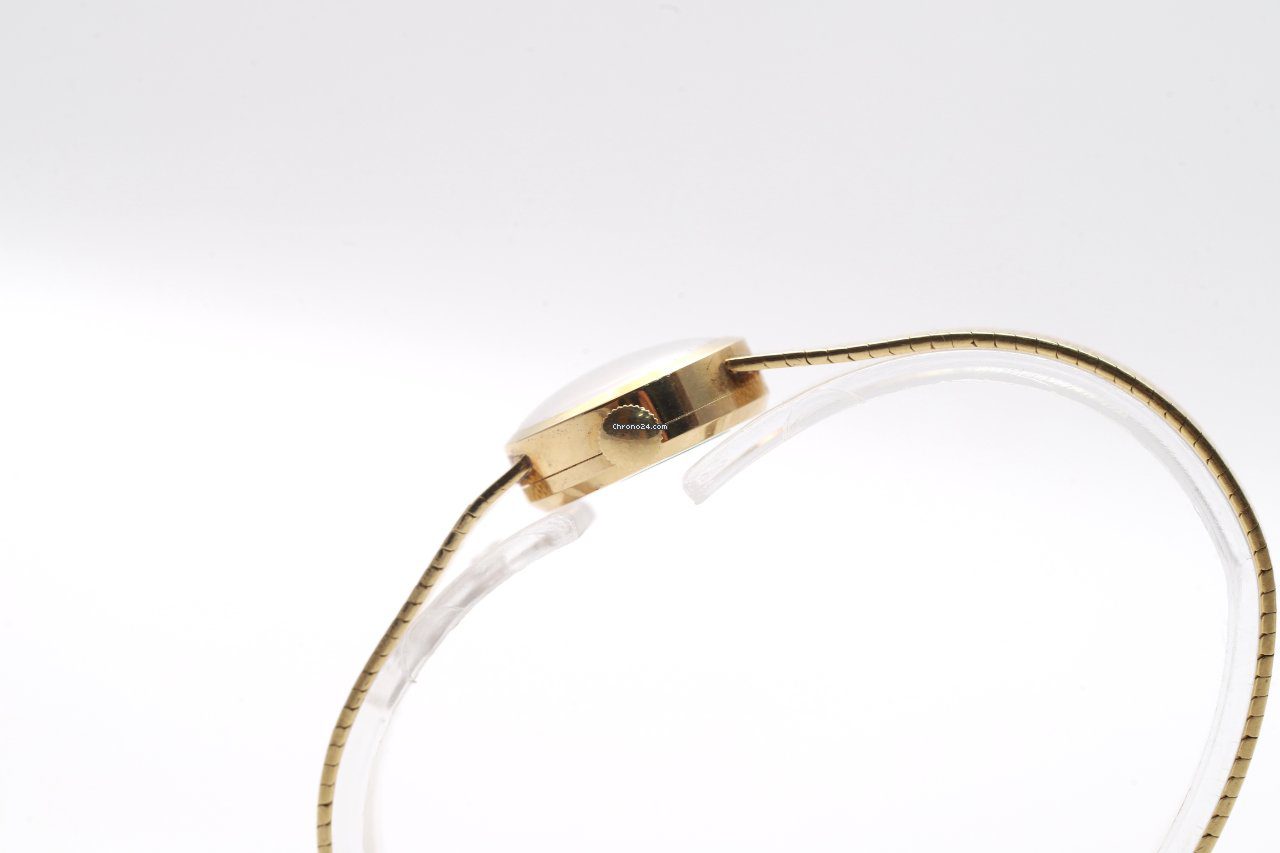 Eterna Vintage 14K Yellow Gold 1970s Ladies Manual Wind Watch