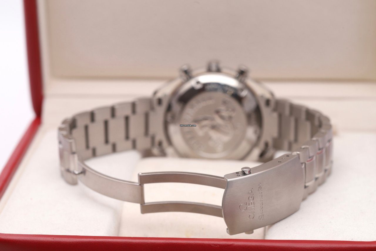 23843342-f3r3mthbxfh4tt10do0v0dhd-ExtraLarge OMEGA Speedmaster Racing Chronograph Automatic Watch