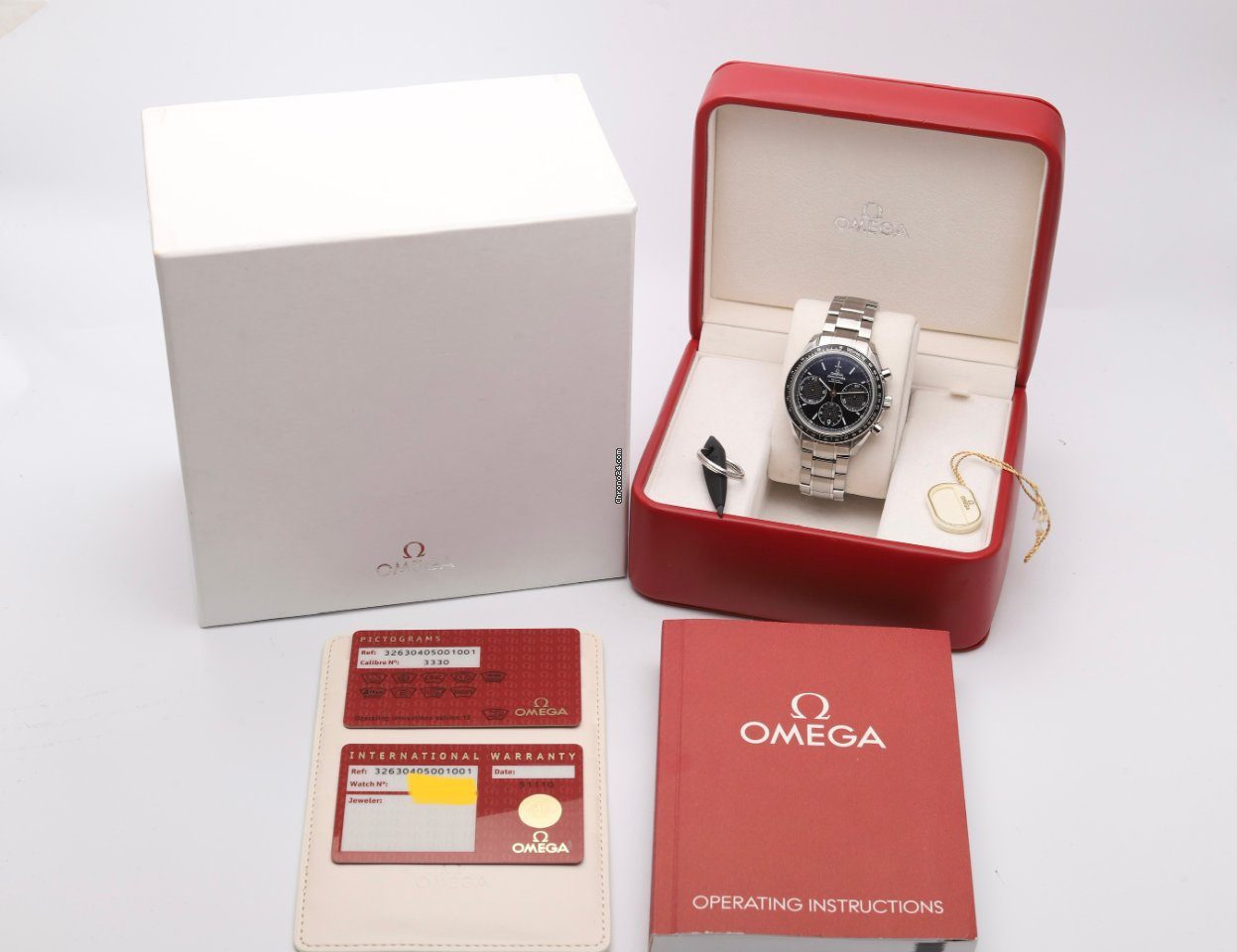 23843342-ocr89zujq5nvj8n6ljq5au8t-ExtraLarge OMEGA Speedmaster Racing Chronograph Automatic Watch