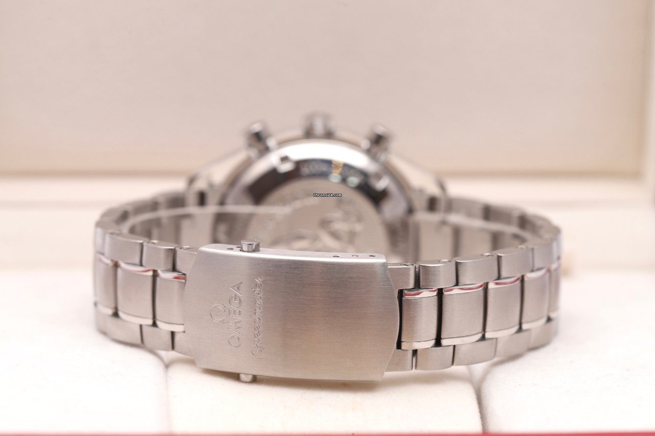 23843342-t6qxbrdn6ryj538w8tgeixqj-ExtraLarge OMEGA Speedmaster Racing Chronograph Automatic Watch