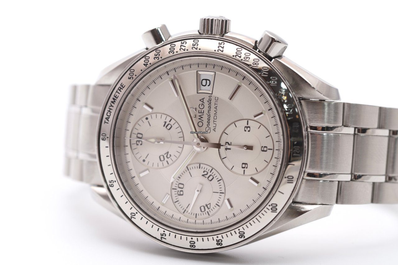 23843431-6480orcx19plebstq2twu88n-ExtraLarge OMEGA Speedmaster Date Chronograph 39mm Automatic Watch 3513.30