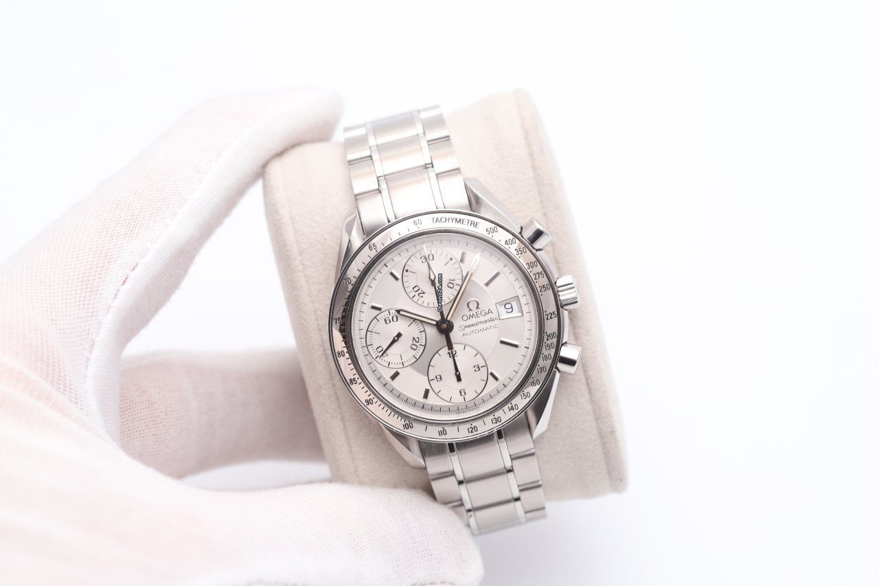 23843431-nzdo4glepd55pa3iibqs5inj-ExtraLarge OMEGA Speedmaster Date Chronograph 39mm Automatic Watch 3513.30
