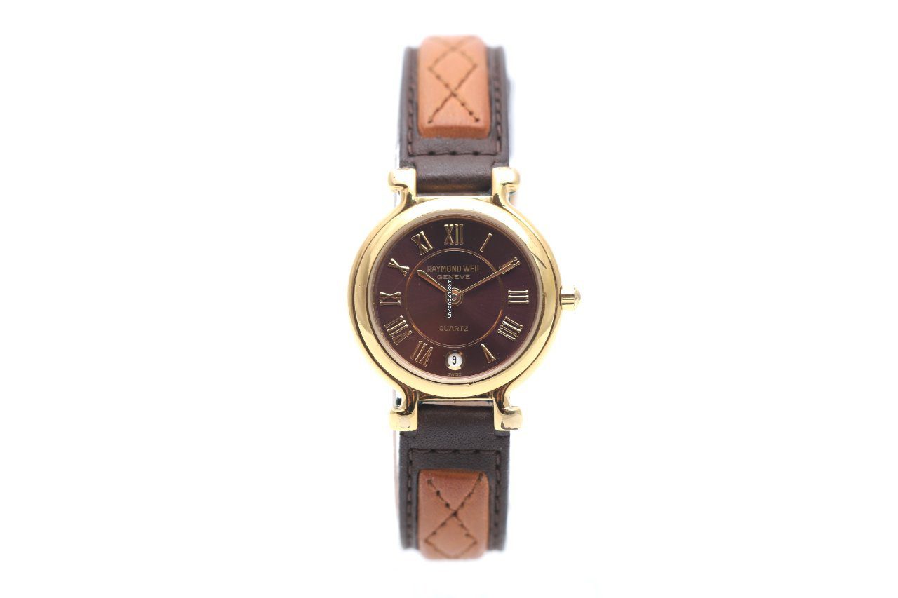 23843519-vvddp6krqiq5vc17u4shmxhe-ExtraLarge Raymond Weil Traditional 18K Gold Plated ladies Quartz Watch 9936