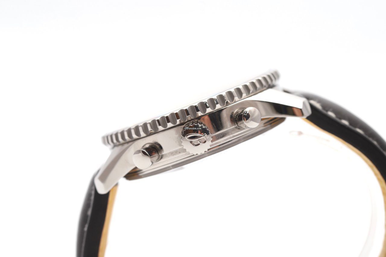 23900474-14vfkdgk02hgskye1a0yi90m-ExtraLarge Breitling Navitimer World 46 Black Dial Automatic Watch A24322