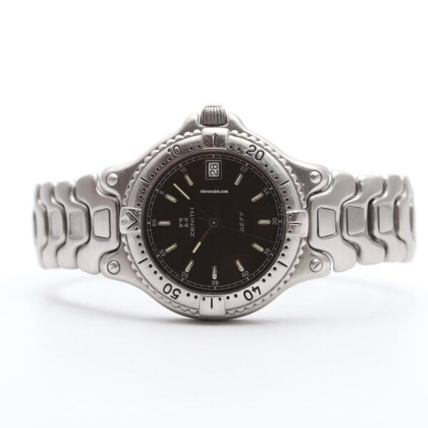 Zenith Defy Vintage Quartz Watch 02.2002