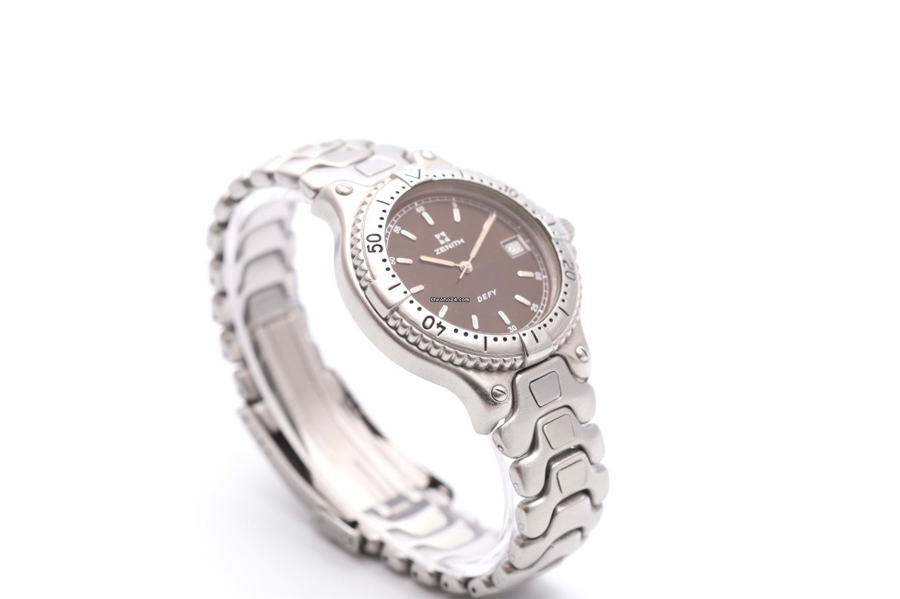 Zenith Defy Vintage Quartz Watch 02.2002