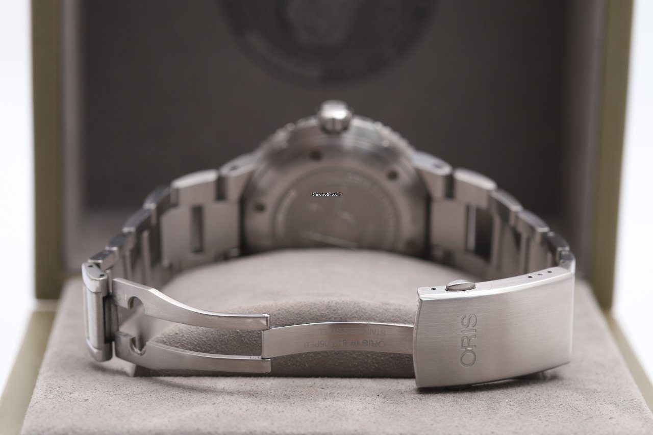 ORIS Aquis Date Clipperton Limited Edition 0047/2000 Automatic Watch