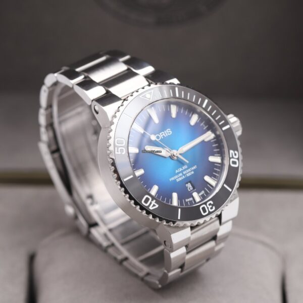 ORIS Aquis Date Clipperton Limited Edition 0047/2000 Automatic Watch
