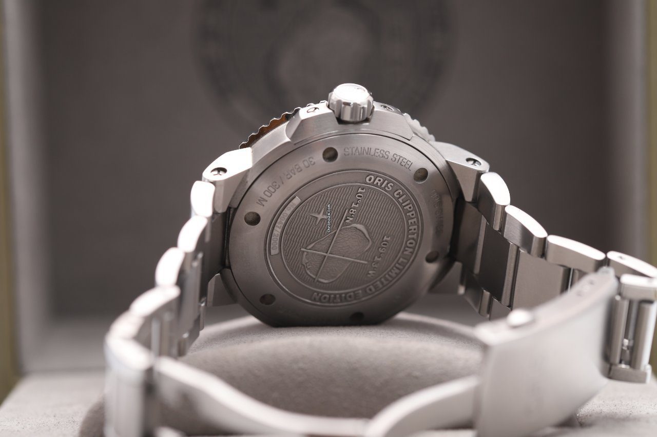 Oris Aquis Date Clipperton Limited Edition 0047/2000 Automatic Watch