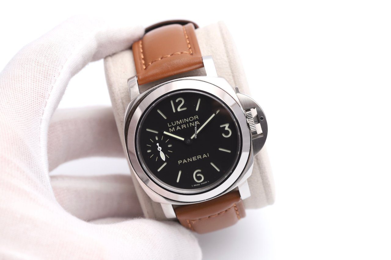 Panerai Luminor Marina 44mm Manual Wind Watch PAM00111