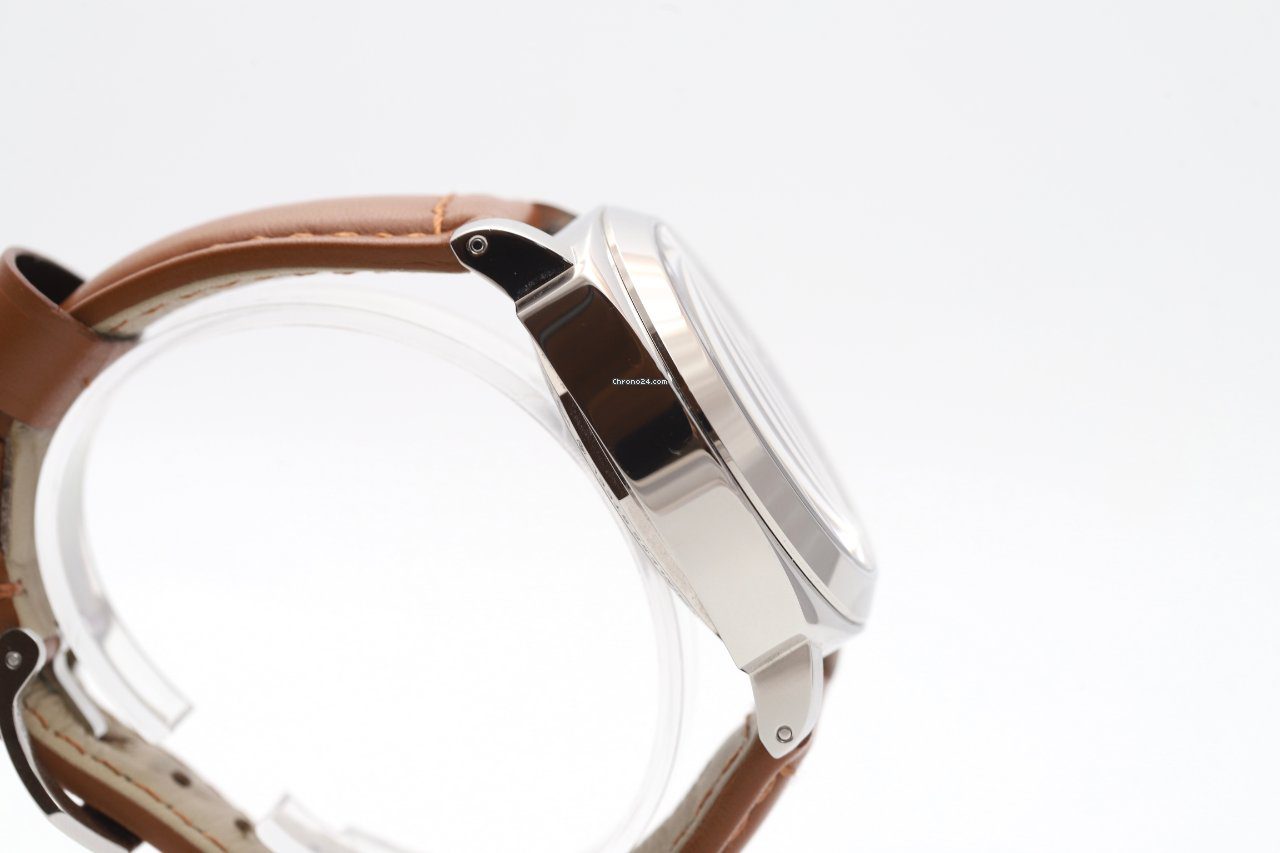 Panerai Luminor Marina 44mm Manual Wind Watch PAM00111