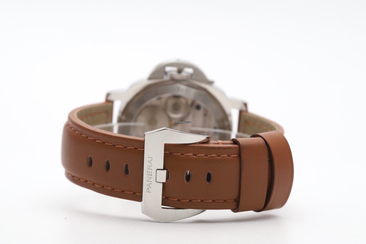 Panerai Luminor Marina 44mm Manual Wind Watch PAM00111