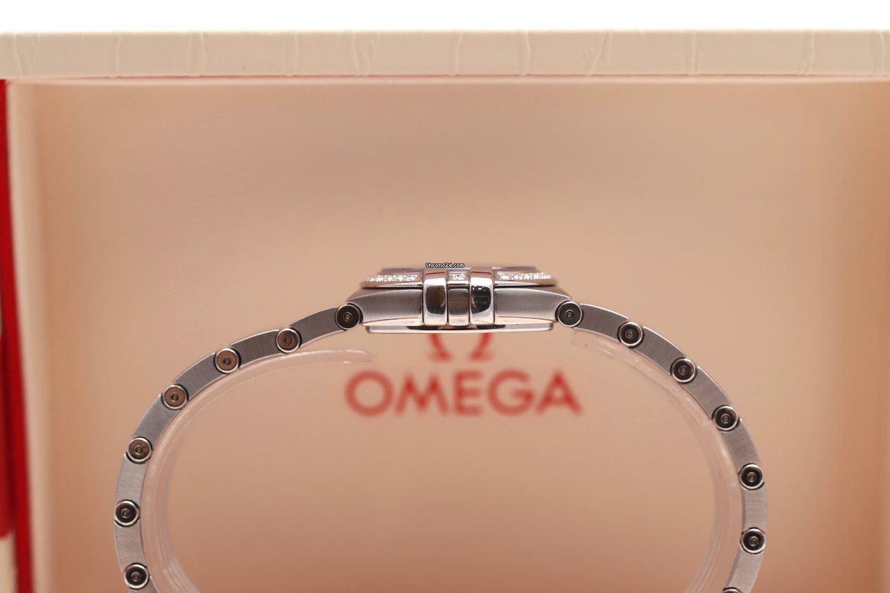 23964924-qir80mqjki72eyvd4dtjjyke-ExtraLarge OMEGA Constellation 0.34ct Diamond Ladies Quartz Watch