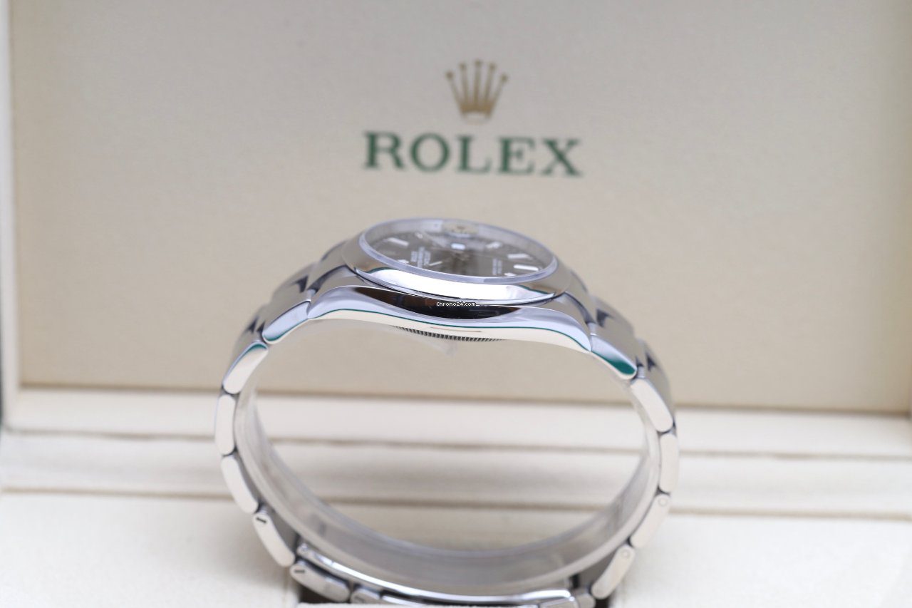 23971419-5b6sdy4ybuqdxb27z2rcwavo-ExtraLarge Rolex Datejust 36 Black Steel Oyster Bracelet Automatic Watch 126200