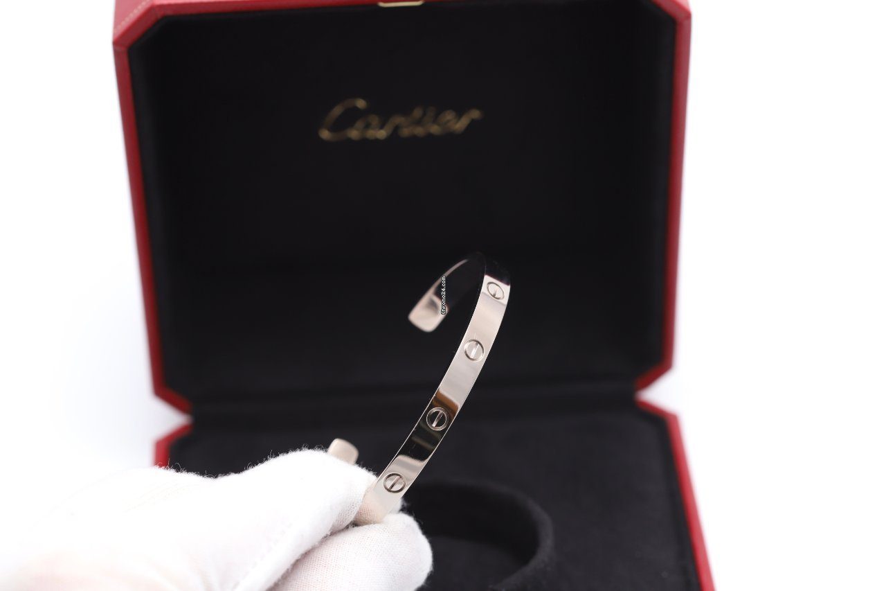 23974452-posdmv2l5zpfiknb6l0zx7tr-ExtraLarge Cartier 18K White Gold Love Bangle
