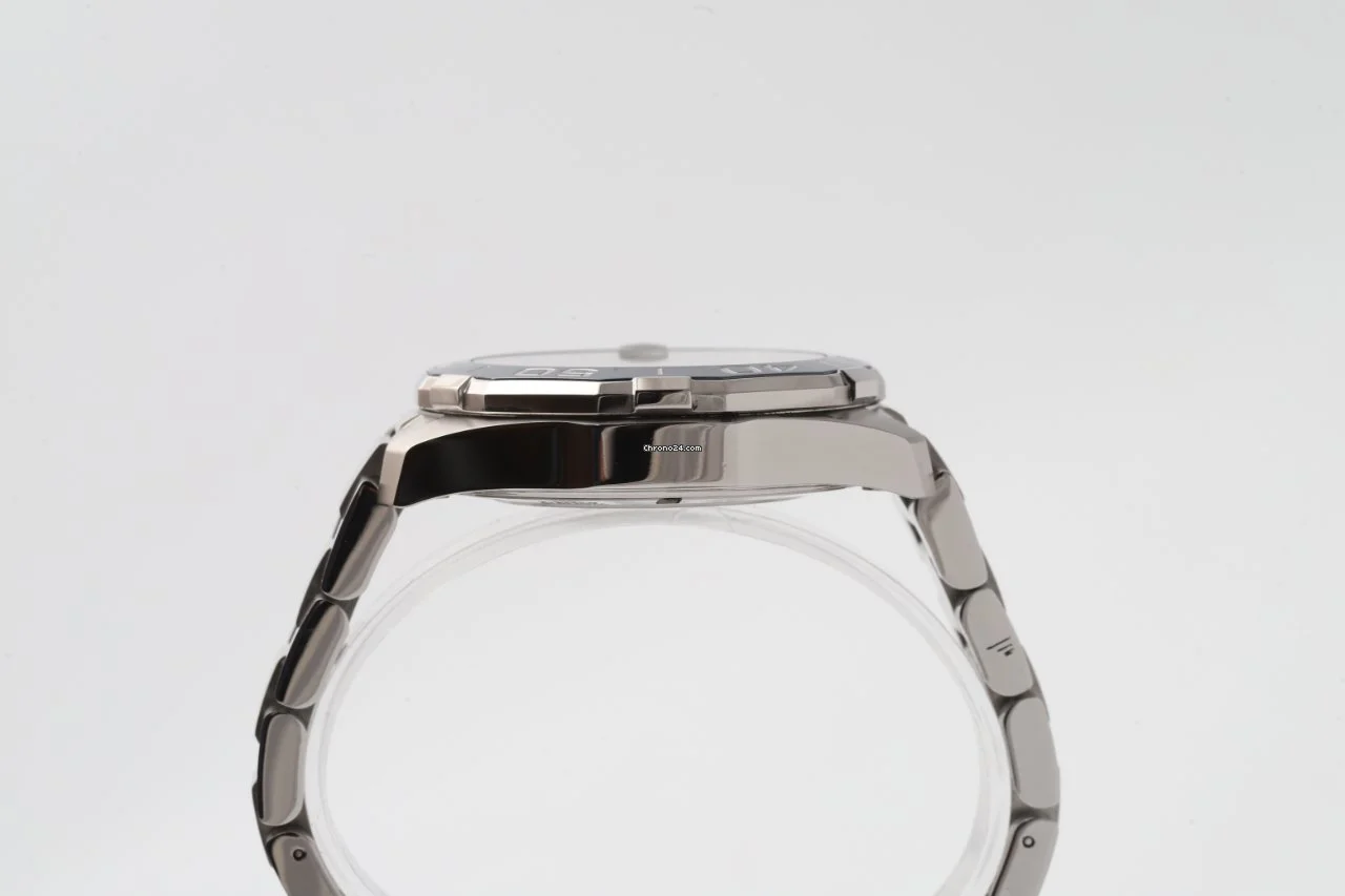 TAG Heuer Aquaracer WAY201B Blue Dial Automatic 43mm Watch