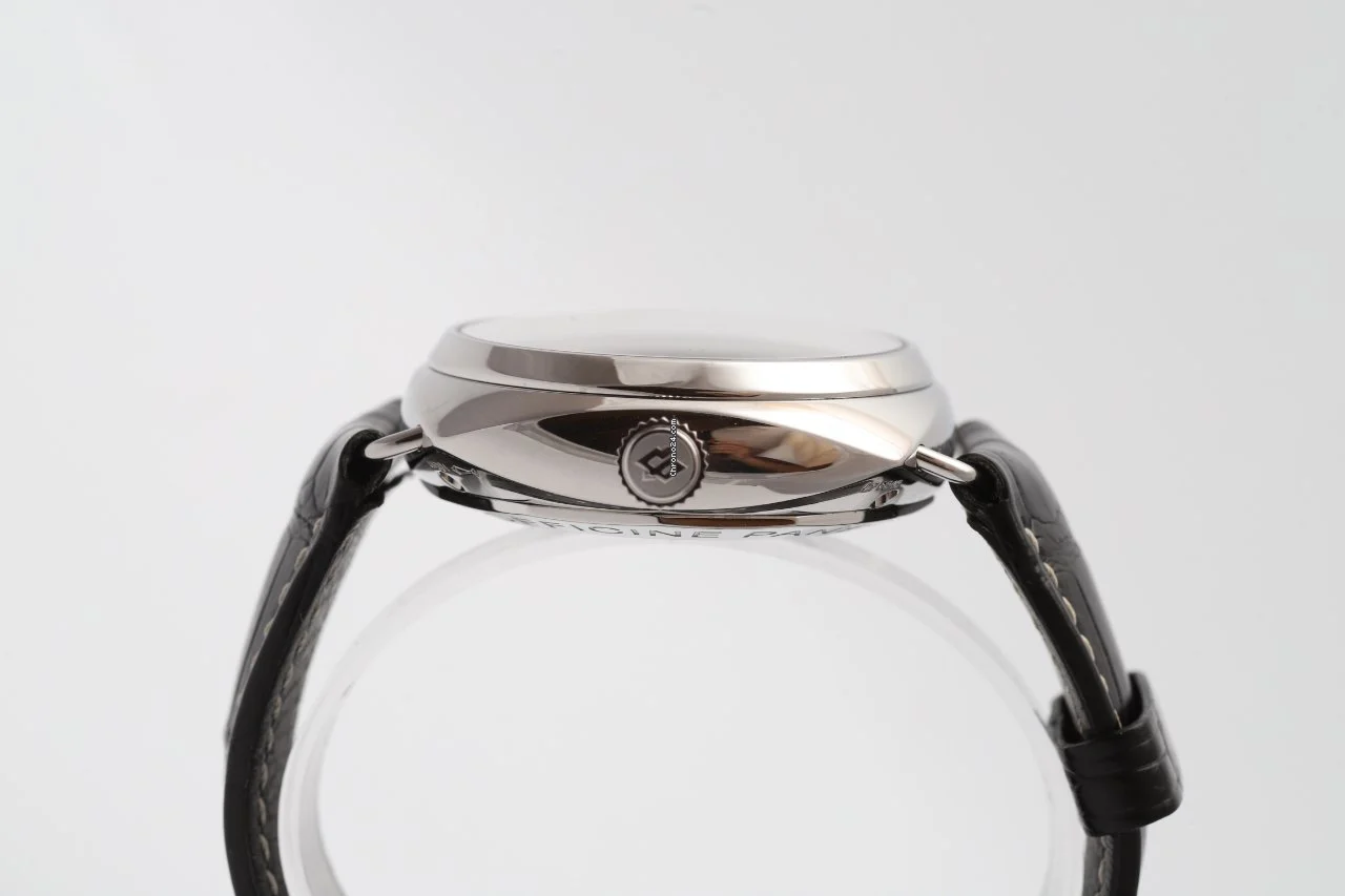 Panerai Radiomir Black Seal 3 Days Pam00388 Automatic 45mm Watch