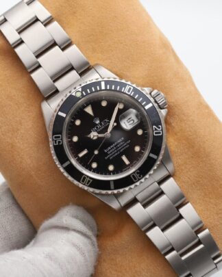 Rolex Submariner 16610 Stainless Steel 40mm 1991 Men's Watch