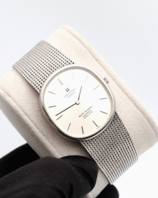 Universal Geneve White Shadow Ellipse Ultra Slim 866051 31mm Unisex Watch