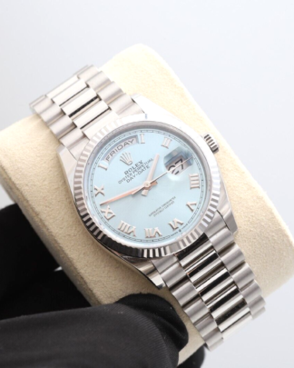 Rolex Day-Date 128236 Platinum 36mm UNWORN 2022 President Bracelet Men's Watch