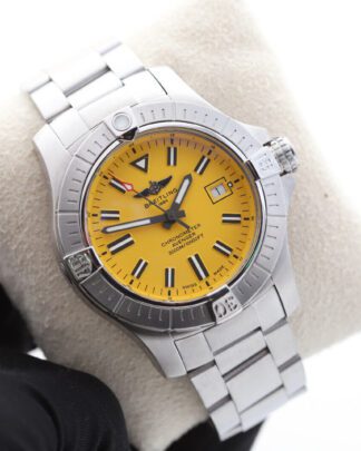 Breitling Avenger Seawolf A17319 2021 45mm Yellow Dial Automatic Men's Watch
